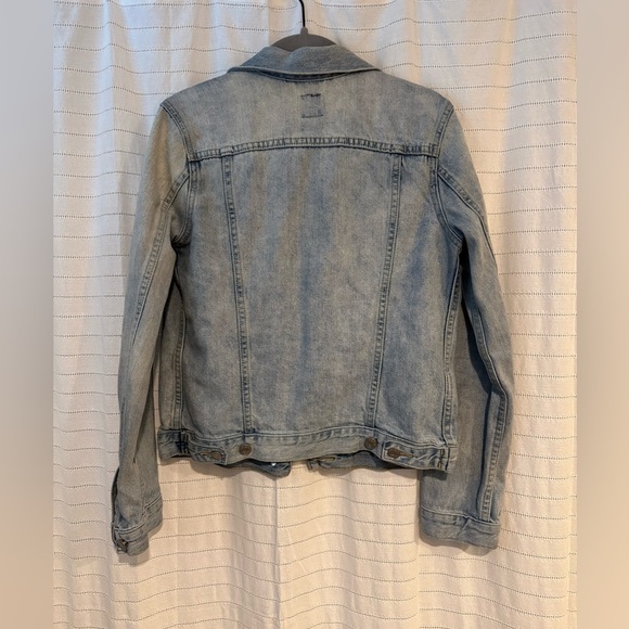 Like-New Gap Light Blue Oversized Distressed Denim Jacket 100% Cotton Size XS - Picture 5 of 6